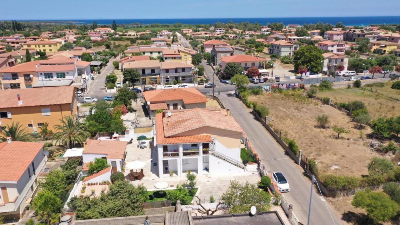 Le Case Di Helga Budoni Exterior foto
